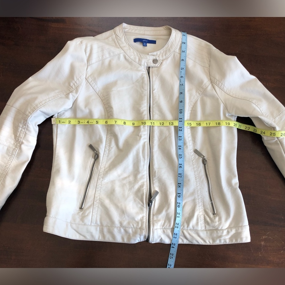 Apt 9 Moto Jacket - Woman’s Faux Leather. Cream Color. Fully Lined. Size XL - Picture 4 of 7